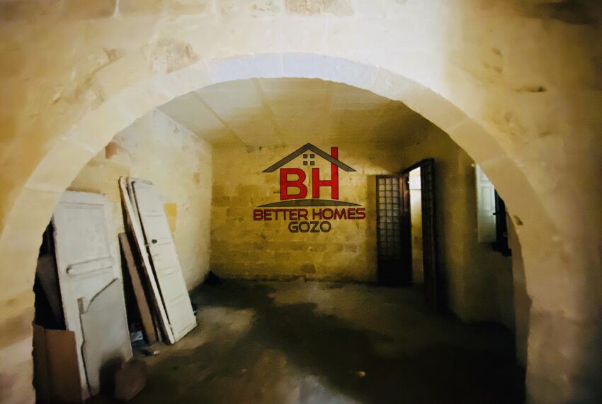 8AE3C5FF-AF54-4B95-A02B-C4B7EC0BB3A7