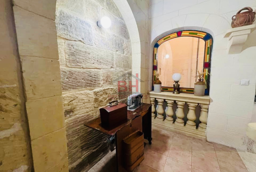 C55AF47B-6ED8-411F-92FD-2A49329A7E05