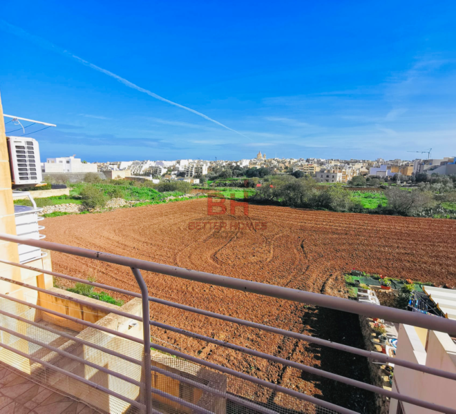 E675153E-F300-4E6D-805B-E2B5C2946612