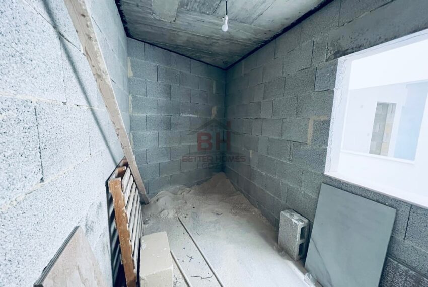 D41FF298-2052-4F89-BA2E-3A09F1C915F6