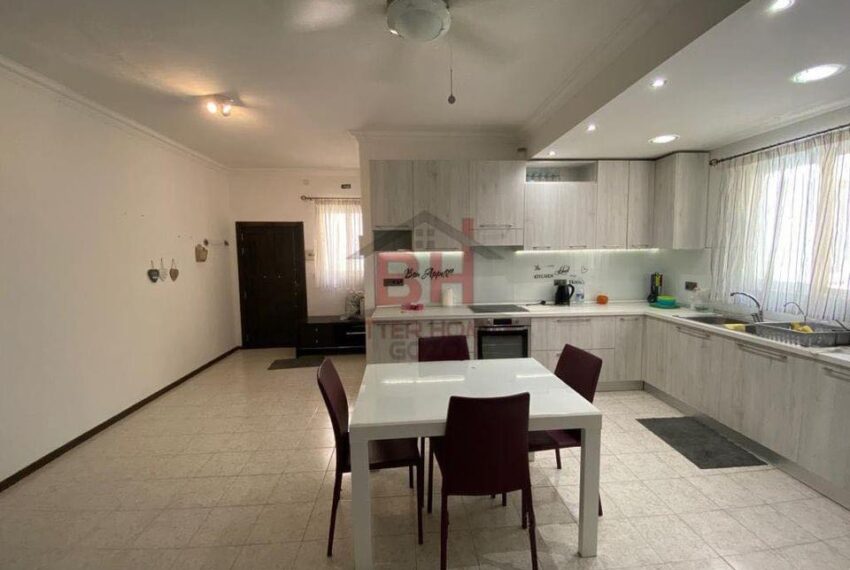 ECB3B4FB-DD6D-4FF0-A9B9-98043C1CBAC3