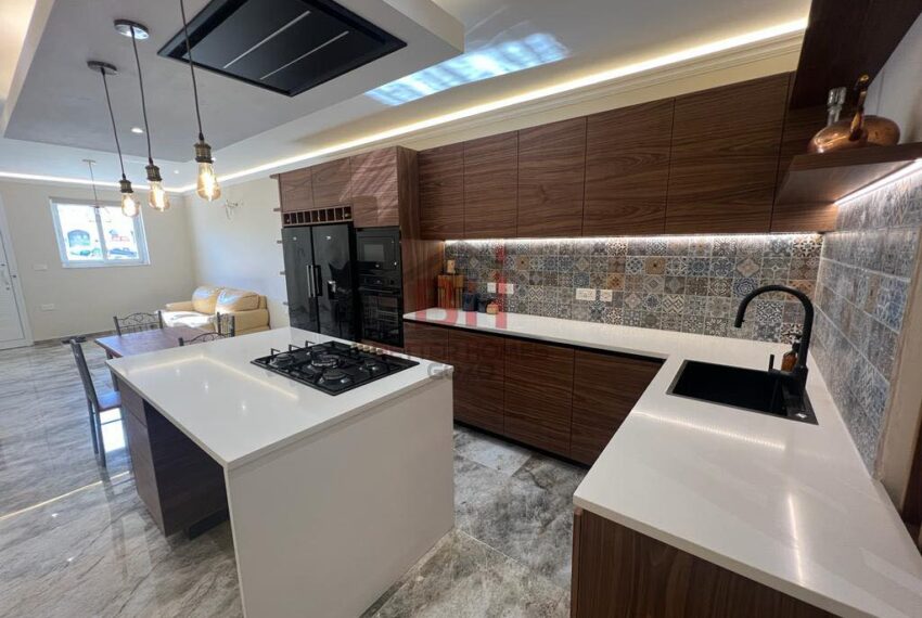 374217728_751907703617142_466057138035087674_n