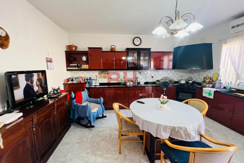 376789454_751937903614122_4589973512931537320_n