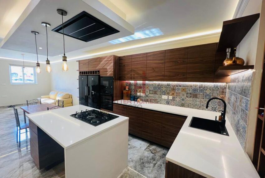 376800242_751907970283782_4961565136543710202_n