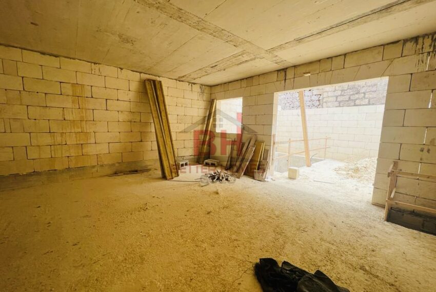 3D422E4B-0660-40FF-BB24-5944468AAC53