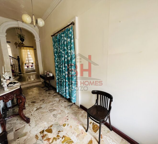 5AC39648-8BF9-4D2B-9D55-74109ABDDF59