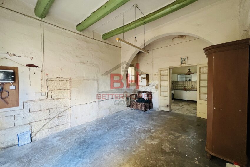 7F1CE3B8-DE33-4E43-83F1-522189451FC8