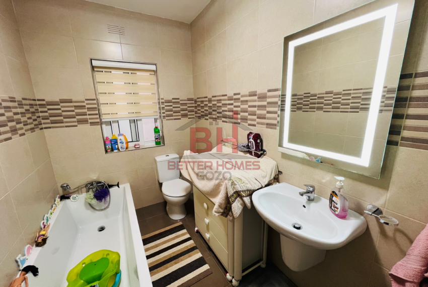 F53F844D-67BC-460E-BE28-327932BF6B15