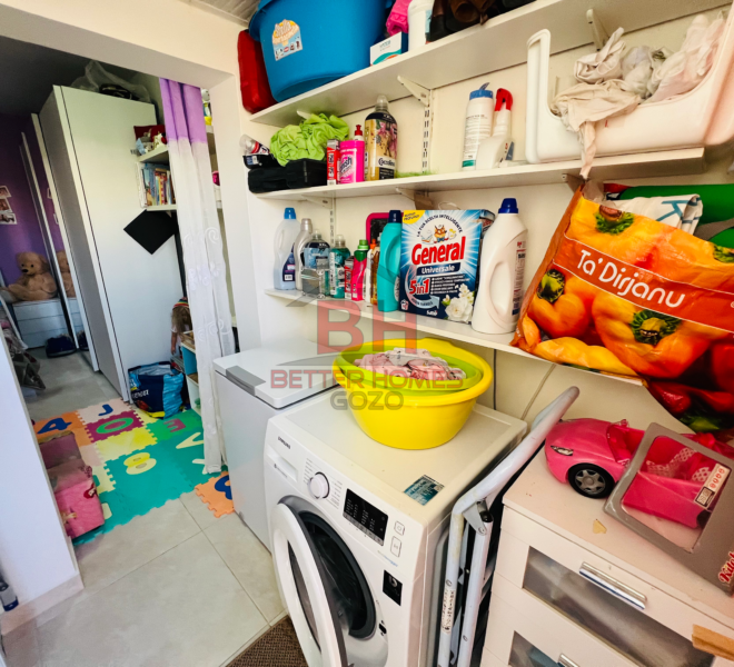 FE996AAF-F04B-4E67-B981-FE7636C49335