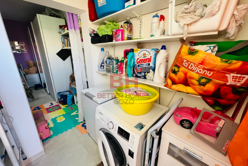 FE996AAF-F04B-4E67-B981-FE7636C49335