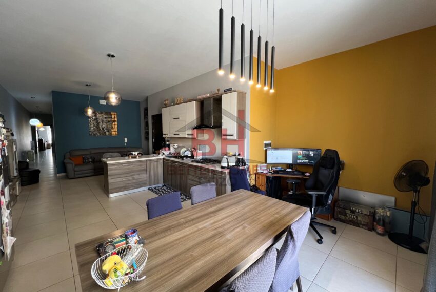 457403265_985480900259820_4712819838783608997_n